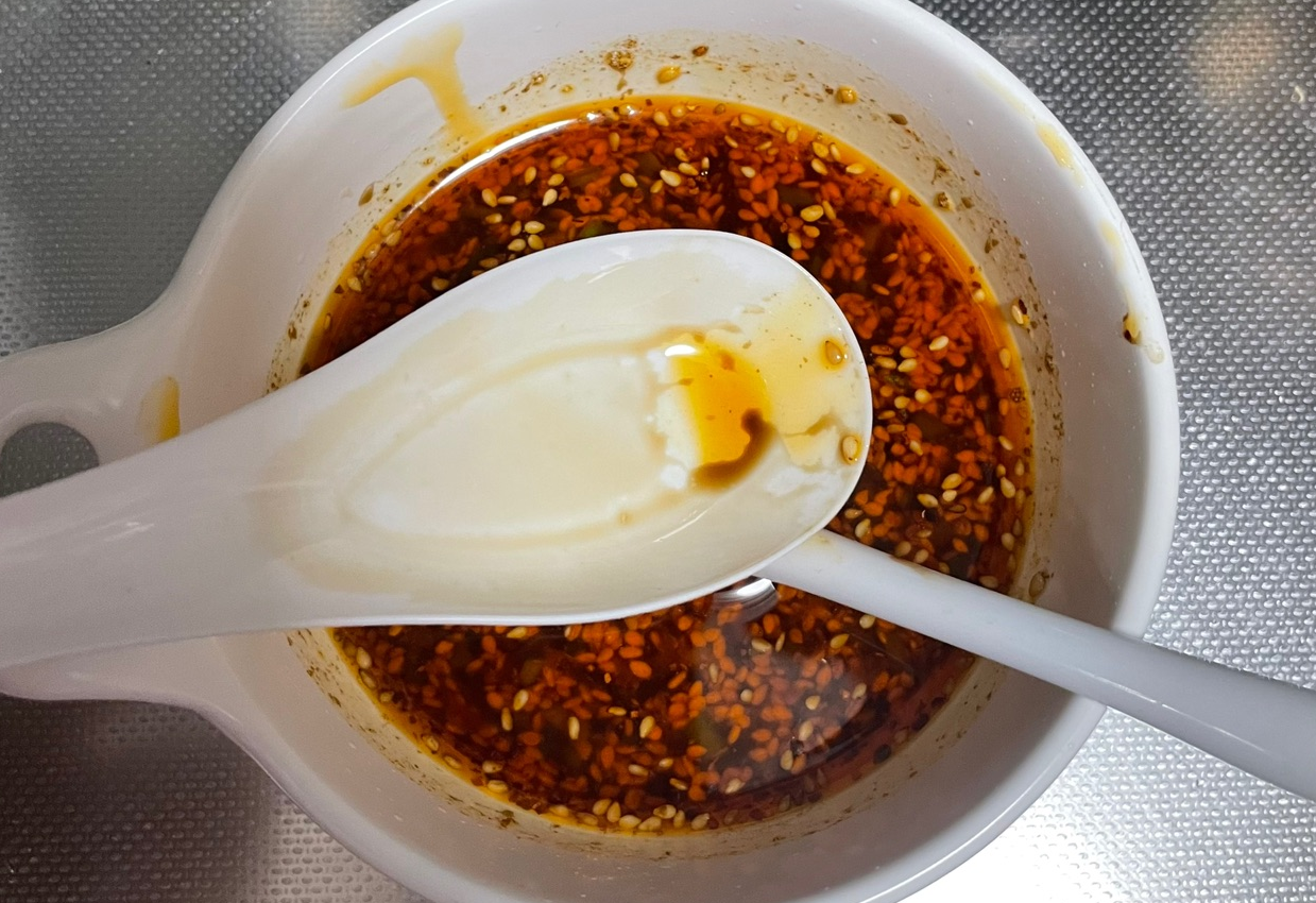 Combine balsamic vinegar, soy sauce, and chili oil in desired proportions.