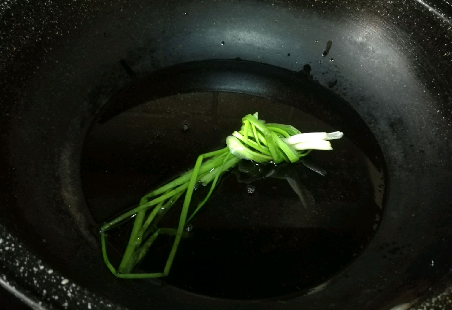 Use double the oil for frying green onions until golden brown.