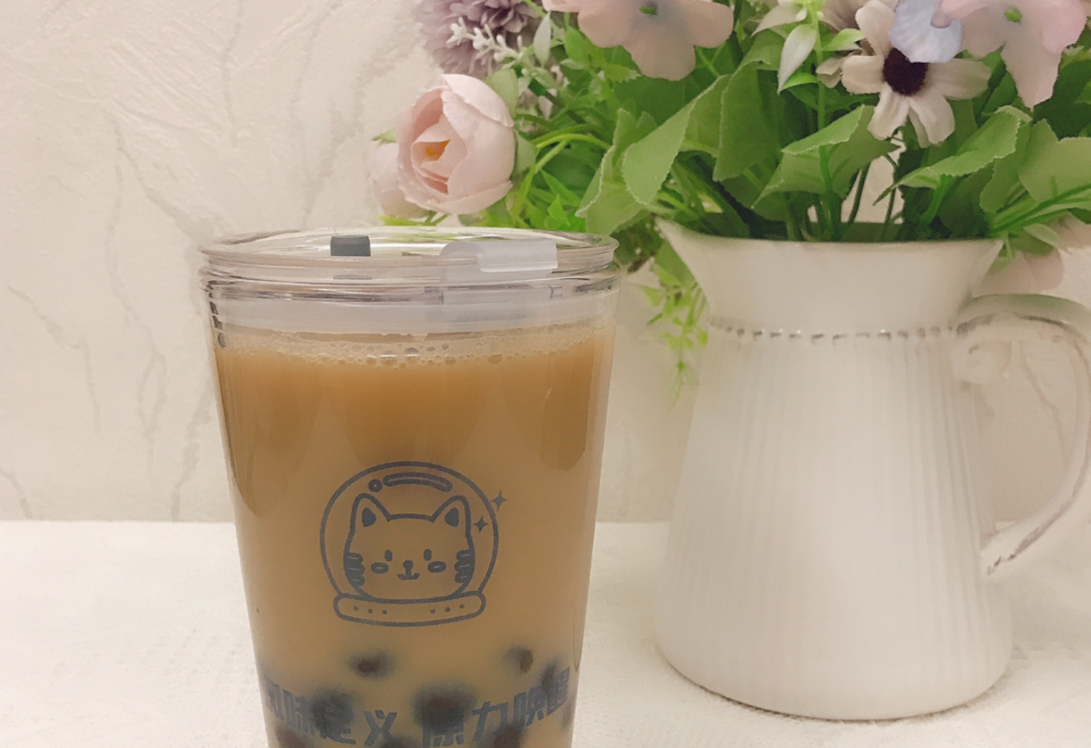 Enjoy our delicious bubble tea!