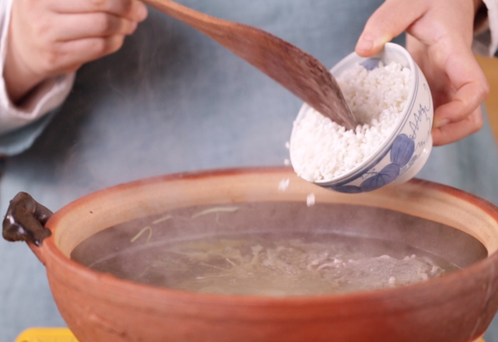 Cook white and glutinous rice in simmering water for congee; stir occasionally to prevent sticking.