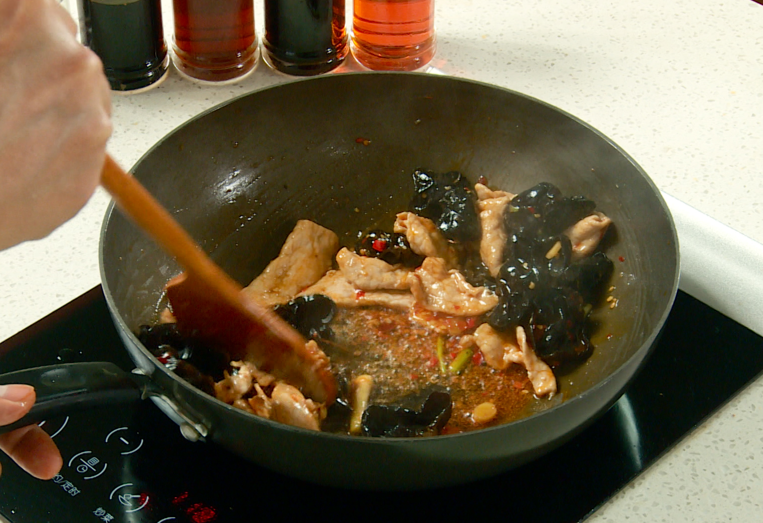 Season dish with light soy sauce and salt, adjust seasoning to taste.