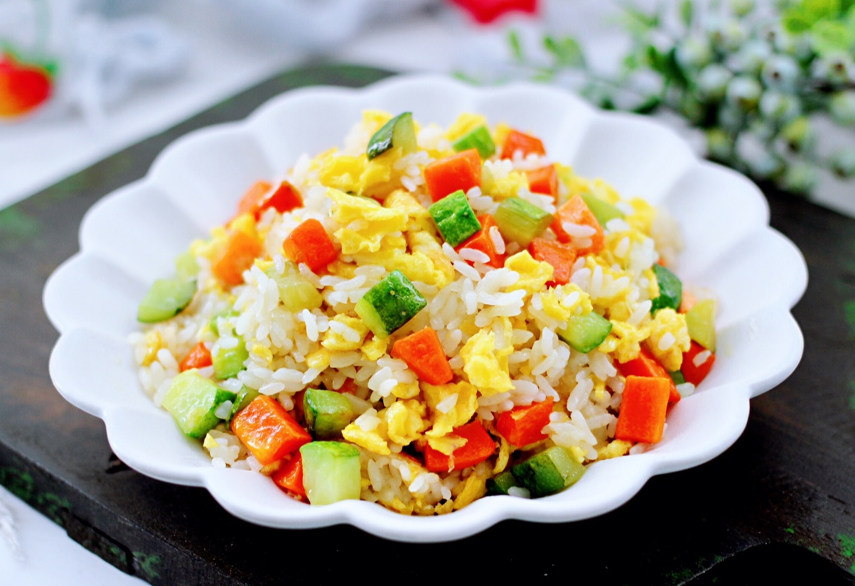 Delicious and visually appealing egg fried rice ready to enjoy!