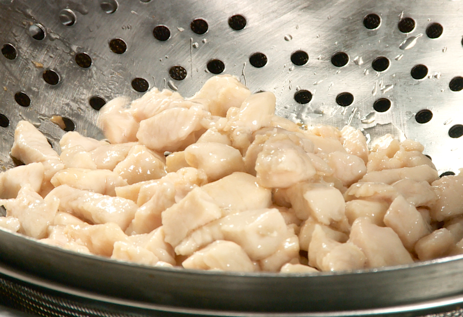 Cook marinated chicken in oil until white; set aside - about 5 minutes.