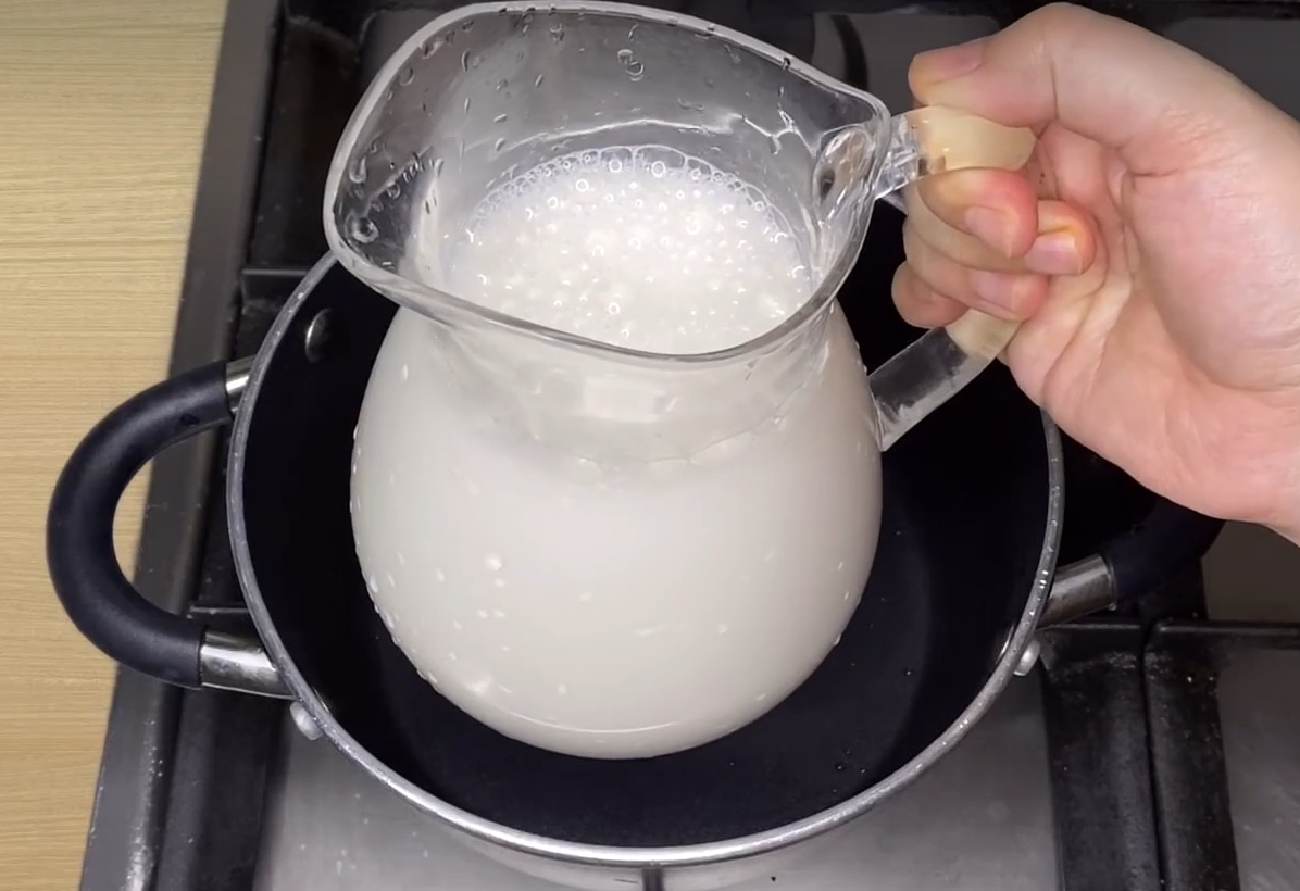 Instruction to prepare ingredients before starting: measure 1000 ml whole milk.