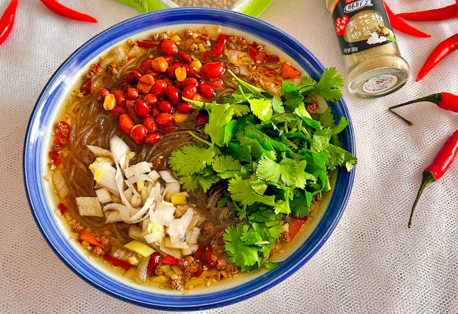 Serve up delicious spicy and tangy Sichuan noodles now!