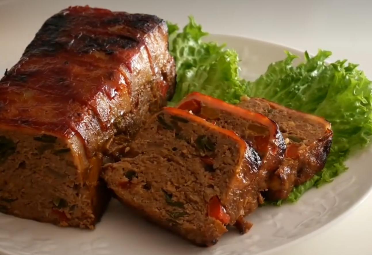 Instructions to slice and serve meatloaf.