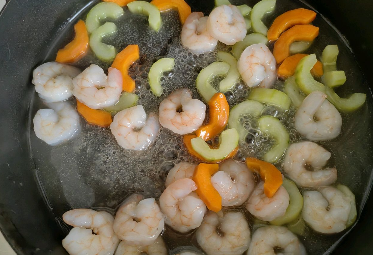 Stir Fried Cucumber and Carrot shrimp