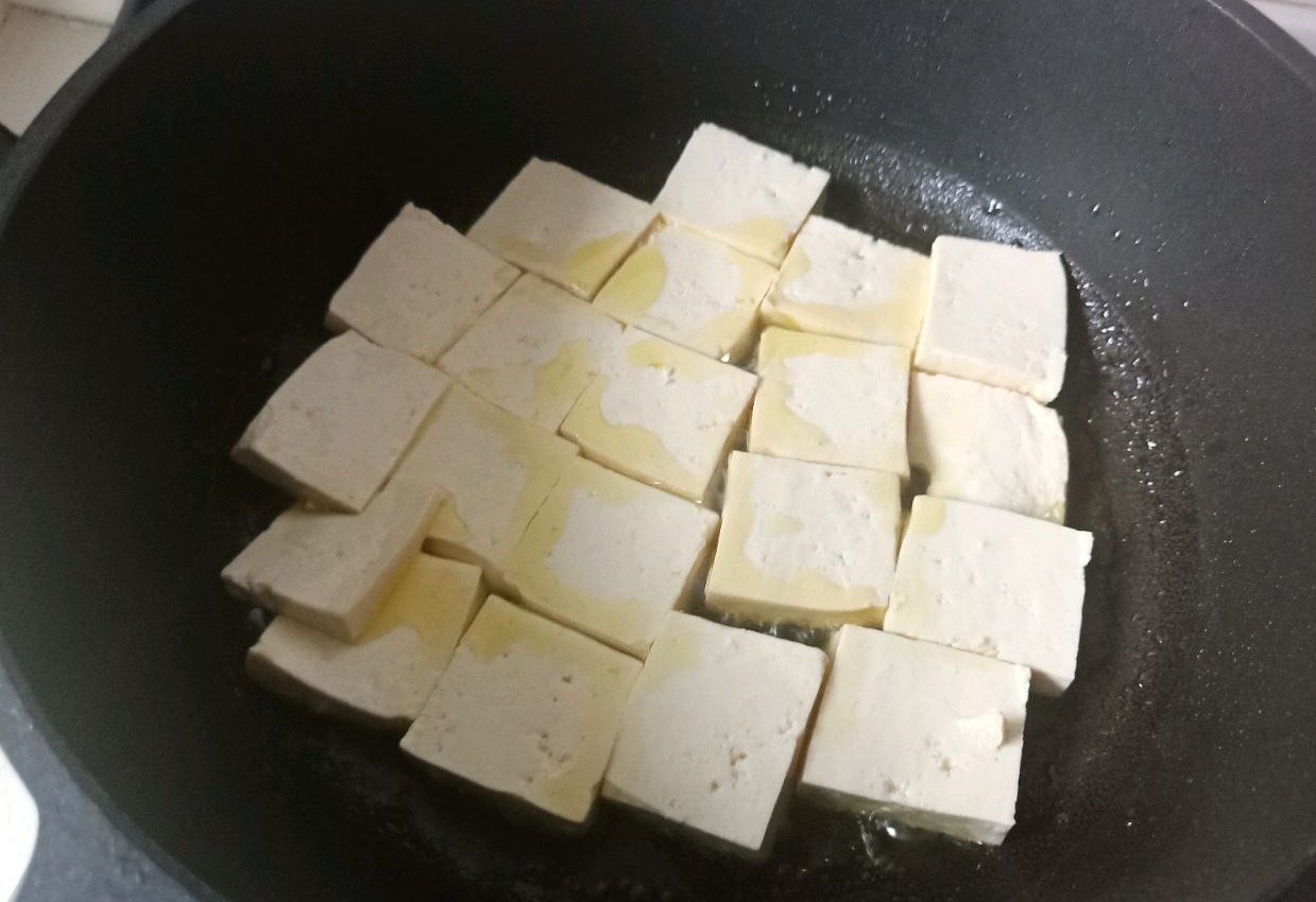 cooking  tofu