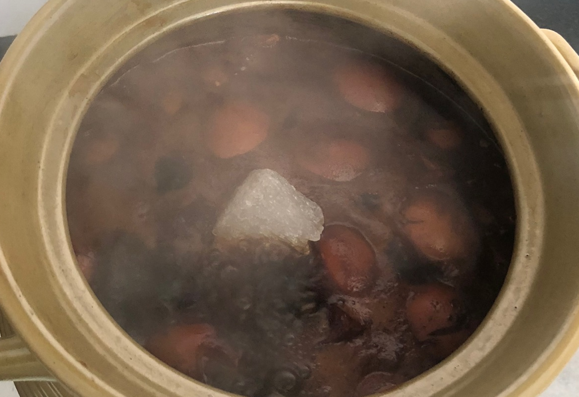 Boiled Pig's Feet Soup