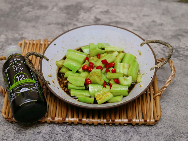 Spicy Asian Cucumber Salad