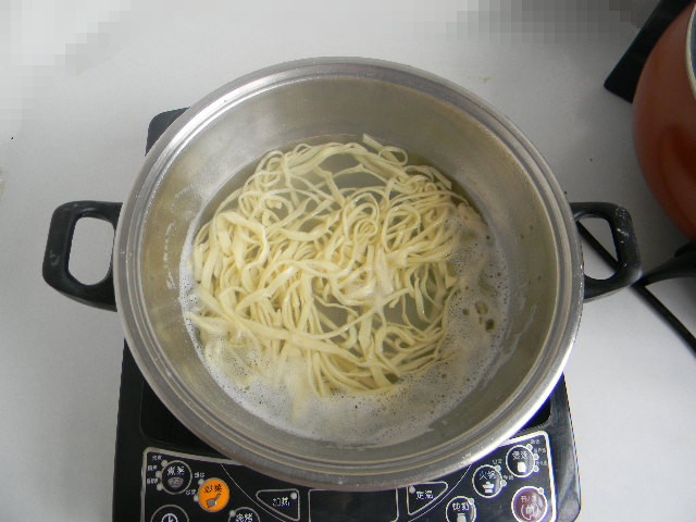 boil noodles