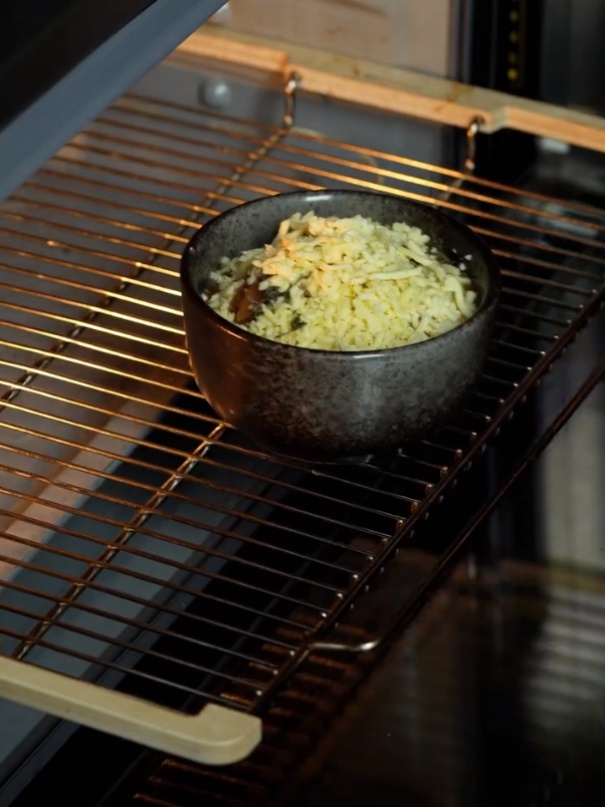 Bake the bowl in oven for complete