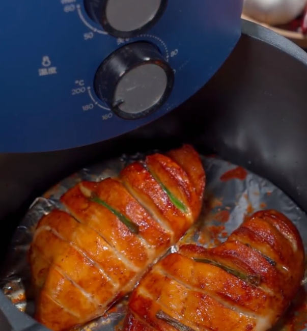 The delicious air fryer chicken breast