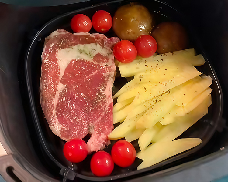 steak, cherry tomatoes