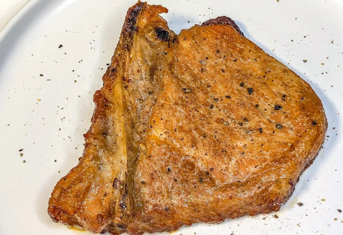 How to Cook Thick Pork Chops in an Air Fryer